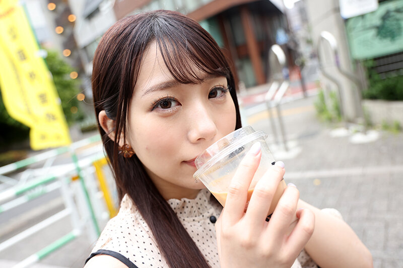 パパ活をするAV女優（尾崎えりか）の画像（パパ活VR）